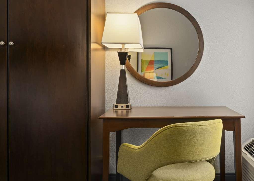 Hampton Inn & Suites Newport News-Airport - Oyster Point Area חדר תמונה